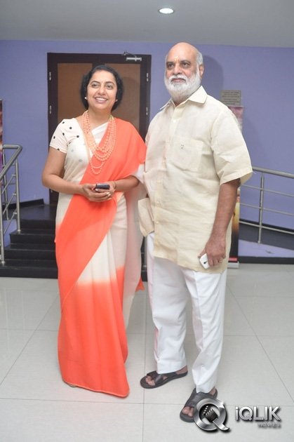 Chiranjeevi-at-Sachin-Tendulkar-Kadu-Premiere-Show